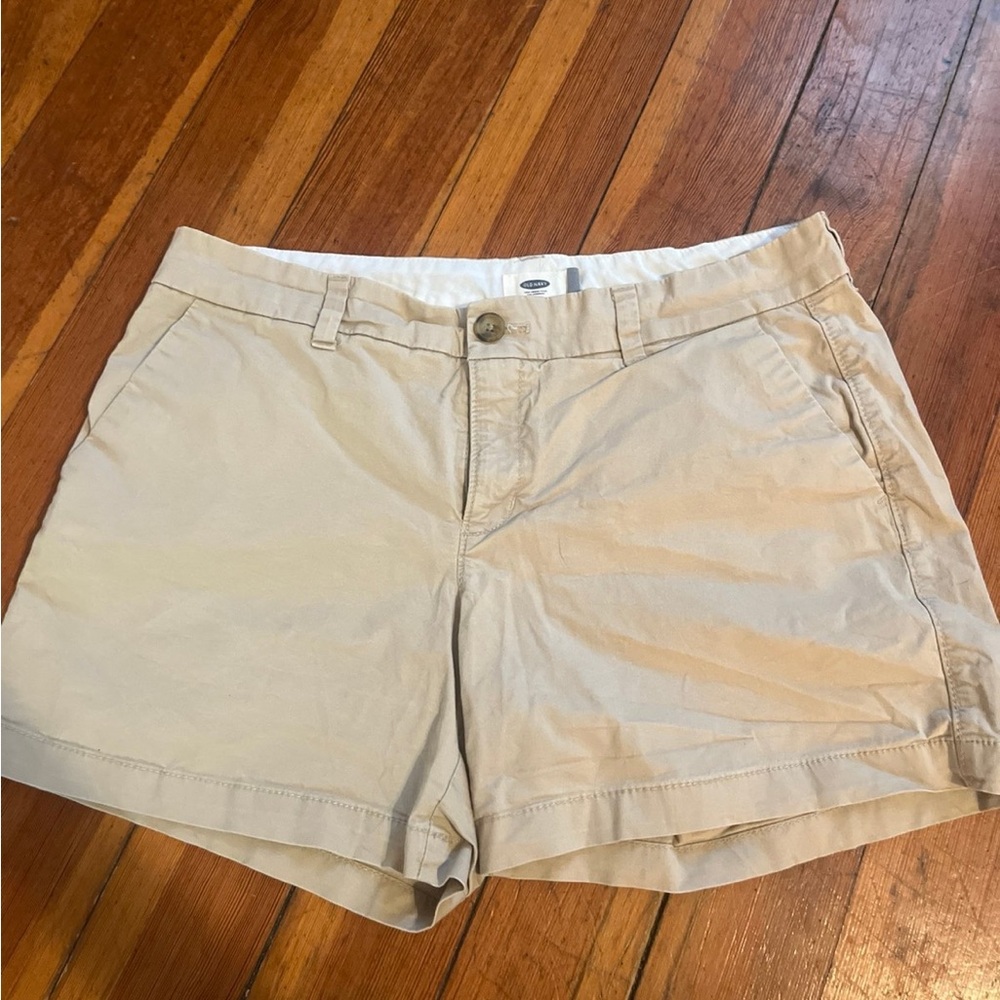 Old Navy Women's Tan Shorts